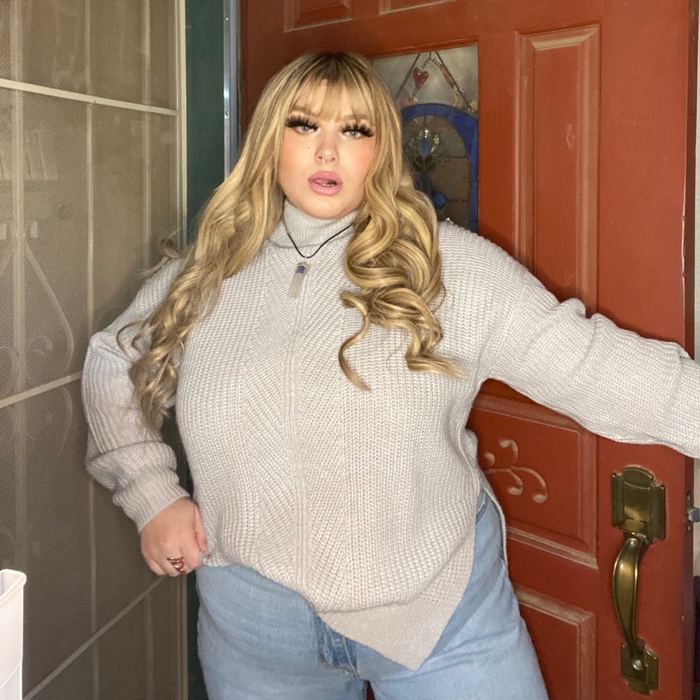 Turtle neck sweater